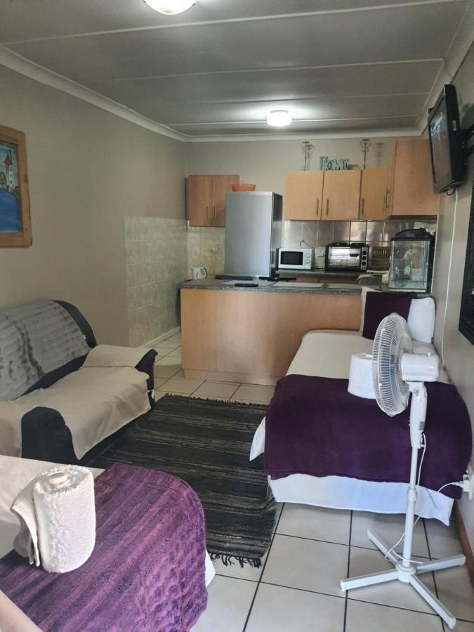 Aandrus Guesthouse Bloemfontein Exterior foto