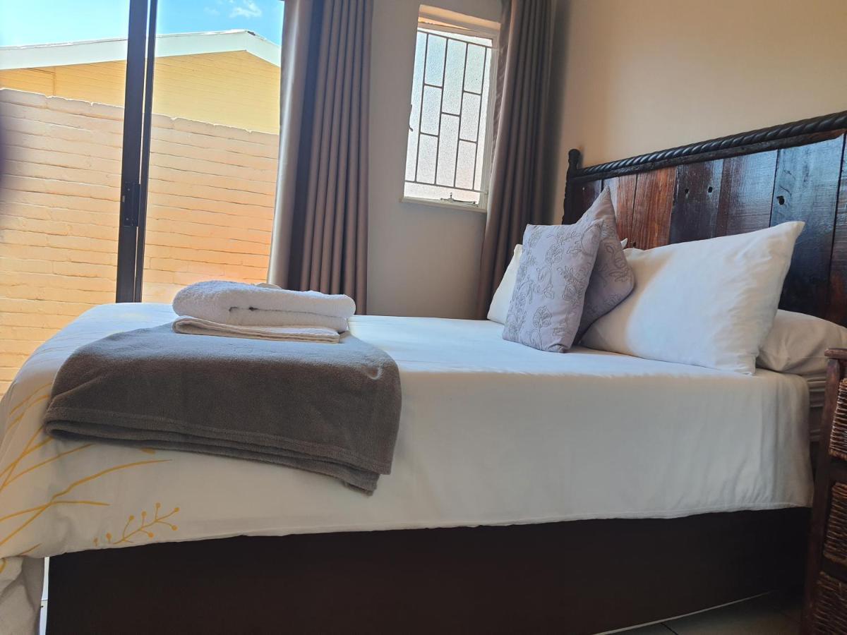 Aandrus Guesthouse Bloemfontein Exterior foto